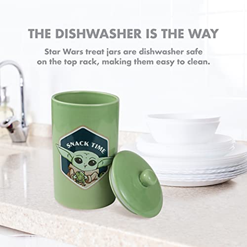  Star Wars For Pets The Mandalorian Snack Time Dog Treat Jar | 10 X 5 Ceramic Dog Treat Jar With Lid, Dishwasher Safe |Baby Yoda Green Dog Food Storage Container | Baby Yoda Treat Jar