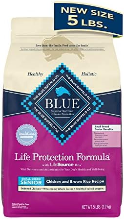  Blue Buffalo Life Protection Formula Natural Senior Small Breed Dry Dog Food, Chicken And Brown Rice 5-lb Trial Size Bag