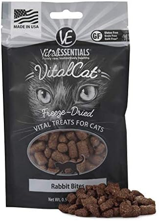  Vital Cat Freeze-Dried All-Natural Minnows Cat Treats, 0.5 Oz.