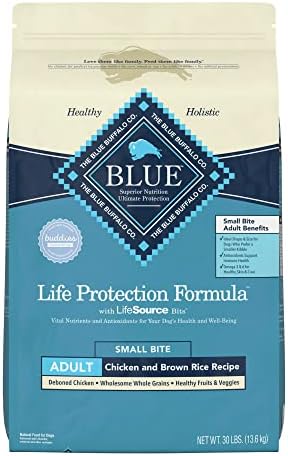  Blue Buffalo Life Protection Formula Natural Adult Dry Dog Food, Chicken And Brown Rice 5-lb Trial Size Bag