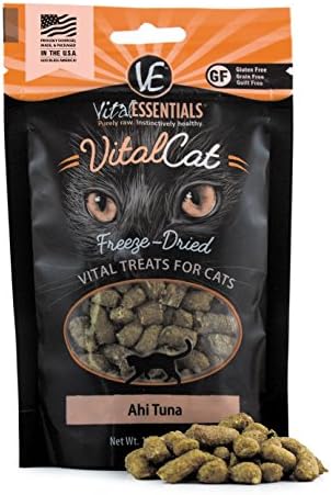  Vital Cat Freeze-Dried All-Natural Minnows Cat Treats, 0.5 Oz.