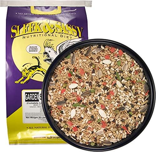  Garden Small Hookbill Bird Food For Cockatiels, Lovebirds, Quaker Parrots & Small Conures (4 Lbs.)