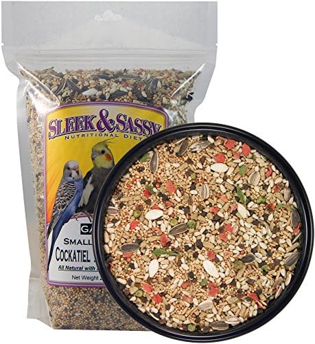  Garden Small Hookbill Bird Food For Cockatiels, Lovebirds, Quaker Parrots & Small Conures (4 Lbs.)